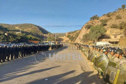 Policías y militares toman el control de Parotani en el marco de las “operaciones conjuntas” contra los bloqueos