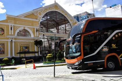 Por bloqueos, hasta 40 horas es lo que demoran los buses para completar la ruta La Paz - Santa Cruz